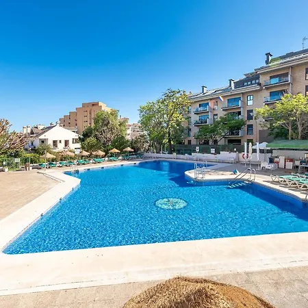 797 - 3 En Piscis Con Piscinas Apartment